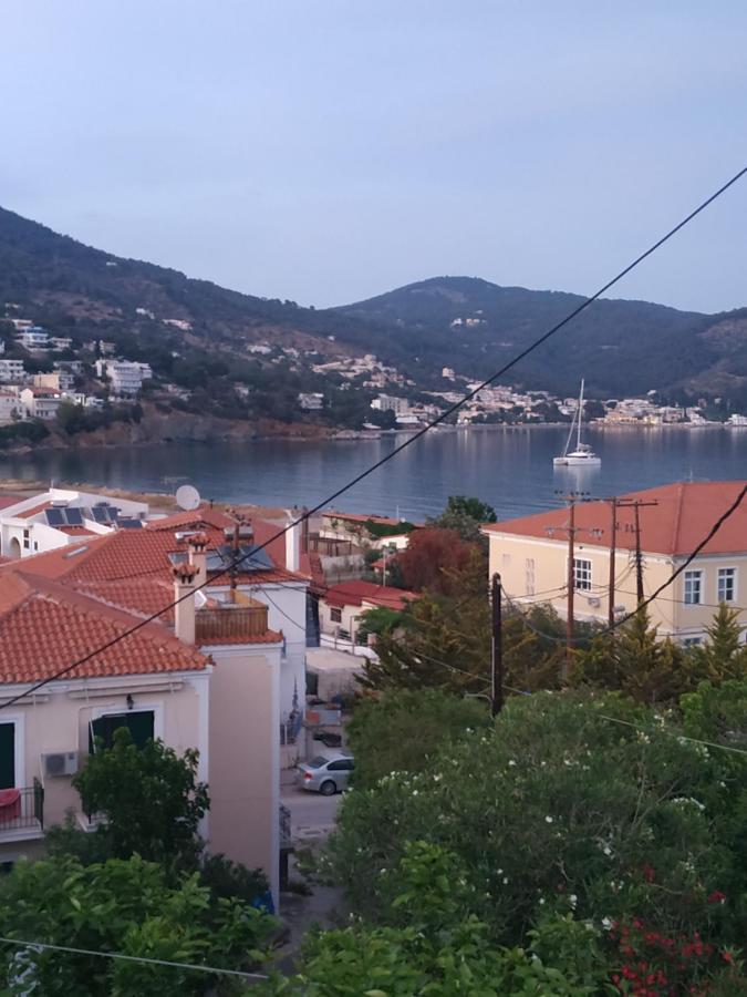 Elthimia'S Apartment Poros Town Luaran gambar